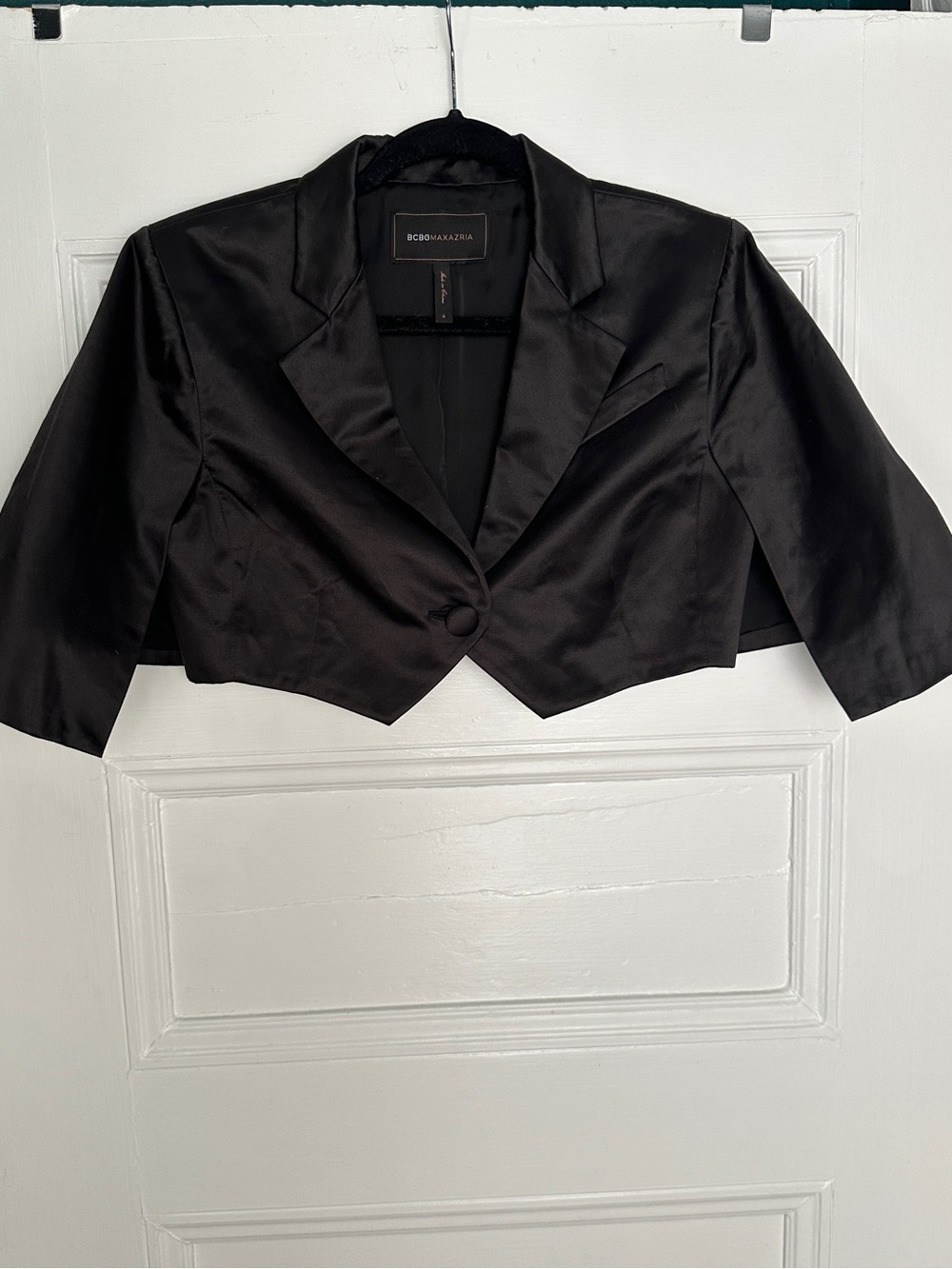 BCBGMaxAzria Black Cropped Satin Caplet Jacket